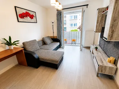 Na prenájom 2-izbový byt, 55 m², Žilina, Hollého