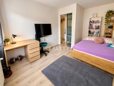 Na predaj 1-izbový byt, 36 m², Nižná
