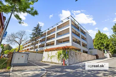 Byty na predaj 3-izbový, Bratislava-Staré Mesto · €1 299 000