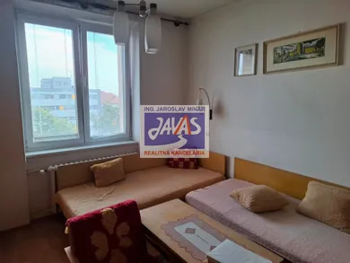 Na predaj 2-izbový byt, 60 m², Nitra, Damborského