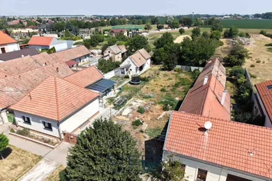 Na predaj pozemok, Vlčkovce