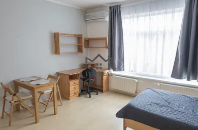 Na predaj 1-izbový byt, 31 m², Bratislava-Petržalka, Antolská