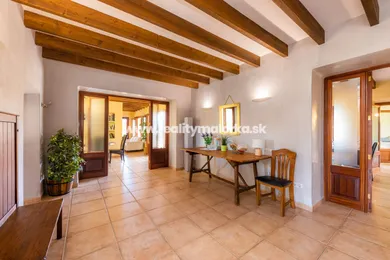 Na predaj 7-izbový dom, 75 m²