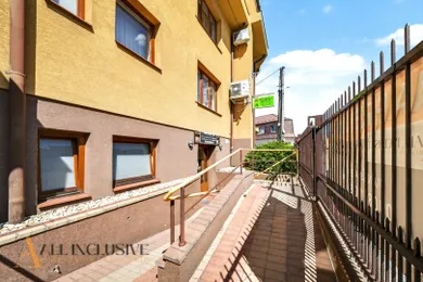 Na prenájom komerčné, 143 m², Galanta, Šafárikova