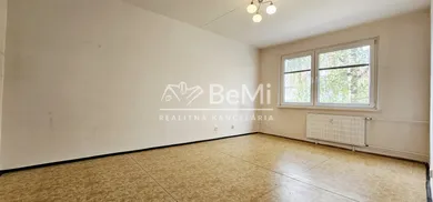 Na predaj 3-izbový byt, 74 m², Rimavská Sobota