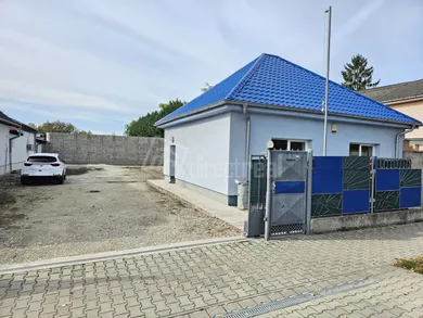 Domy na wynajem, Šaľa · €750
