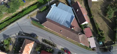 Na predaj objekt, 987 m², Budča