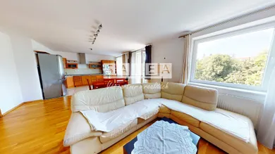 Na prenájom 4-izbový byt, 135 m², Žilina, -