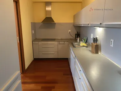 Mieszkania na wynajem, 5-pokojowe, Bratislava-Karlova Ves · €2650