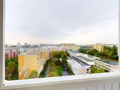 Na prenájom 4-izbový byt, 66 m², Bratislava-Petržalka, Tupolevova