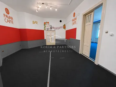 Na predaj objekt, 161 m², Hurbanovo
