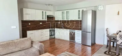 Na predaj 3-izbový byt, 76 m², Poprad