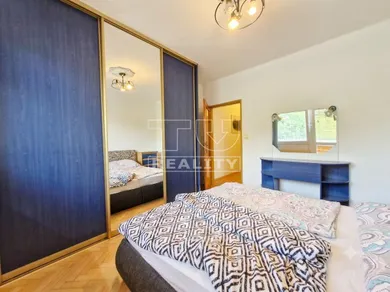 Na predaj 3-izbový byt, 76 m², Topoľčany