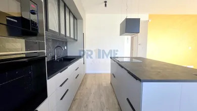 Na prenájom 4-izbový byt, 128 m², Bratislava-Jarovce, Krištáľová