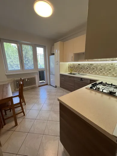 Byty na prenájom 3-izbový, Bratislava-Rača · €700