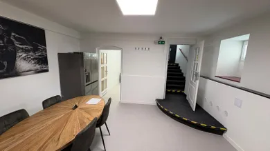 Na predaj 4-izbový byt, 136 m², Bratislava-Nové Mesto, Vajnorská