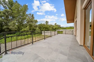 Na predaj 5-izbový rekreačný dom, 180 m², Gabčíkovo, Prístav