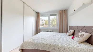 Na prenájom 3-izbový byt, 60 m², Bratislava-Karlova Ves, Líščie údolie