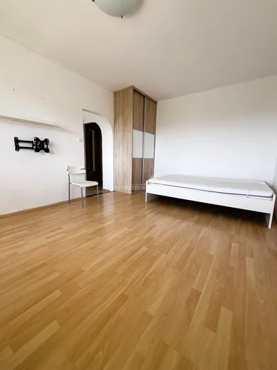 Na predaj 1-izbový byt, 36 m², Levice, Perecká ul.