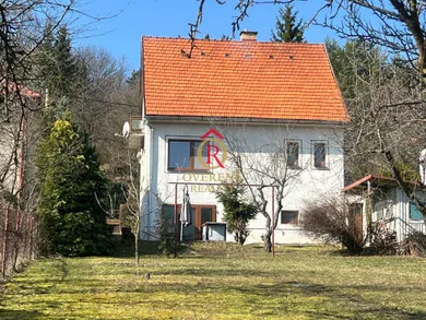 Na predaj 4-izbový dom, Banská Bystrica, Podháj