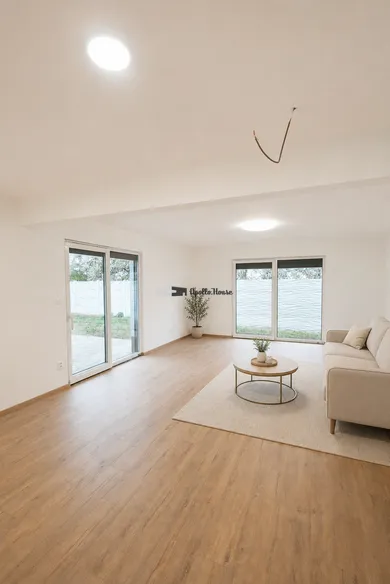 Na predaj dom, 130 m², Senec