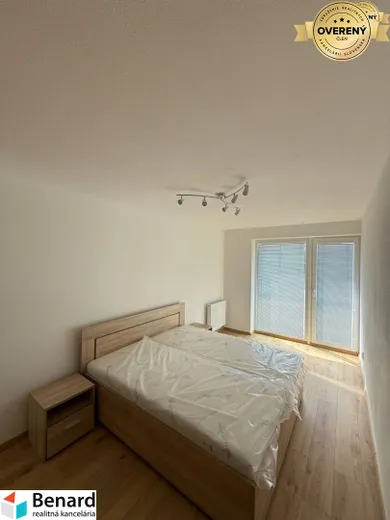 Na prenájom 2-izbový byt, 56 m², Poprad, Hurbanova
