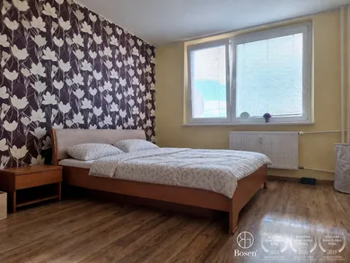 Na prenájom 2-izbový byt, 63 m², Trnava, Hospodárska