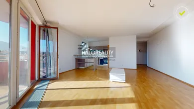 Na predaj 4-izbový byt, 143 m², Zvolen, Kimovská