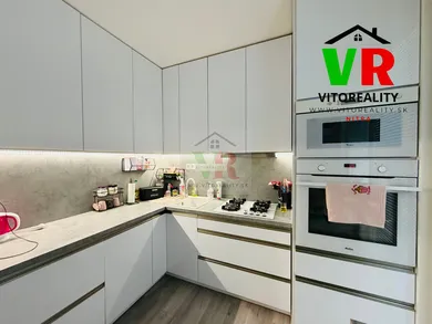 Na prenájom 2-izbový byt, 60 m², Nitra, Kmeťova