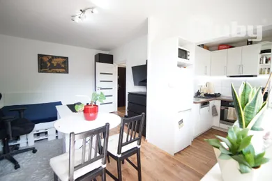 Mieszkania na sprzedaż, 1-pokojowe, Martin · €105 000