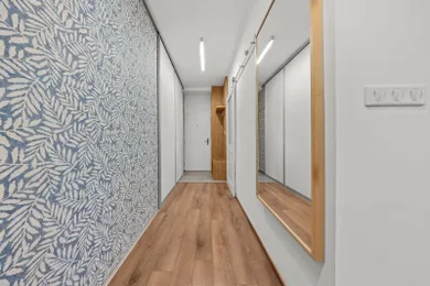 Na predaj 2-izbový byt, 56 m², Bratislava-Staré Mesto, Červeňova