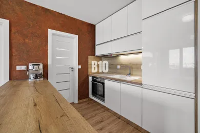 Na predaj 3-izbový byt, 62 m², Slovenský Grob, Dúhová