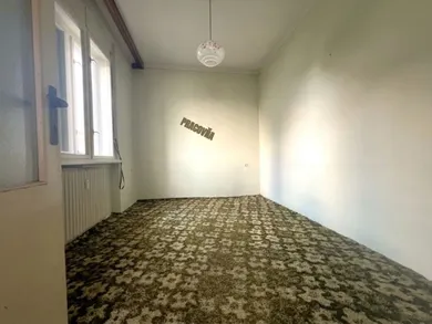 Na predaj 7-izbový dom, 275 m², Veľké Chlievany