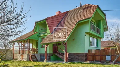 Domy na sprzedaż, 3-pokojowe, Šamorín · €288 500