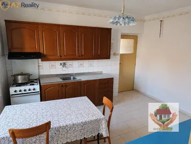 Na predaj 5-izbový dom, 214 m², Kameničná