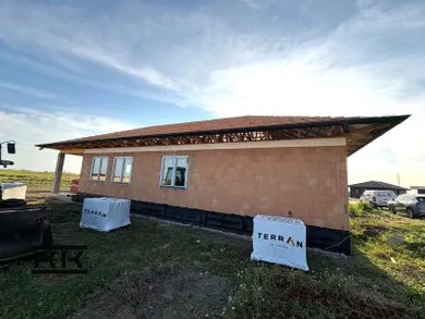 Domy na sprzedaż, 4-pokojowe, Topoľnica · €211 000
