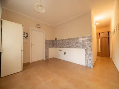Na predaj 3-izbový byt, 72 m², Komárno