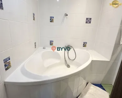 Na predaj 3-izbový byt, 90 m², Trenčín, Zámostie