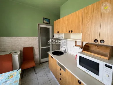 Apartments for sale, 3-room in Veľký Meder · €93,000