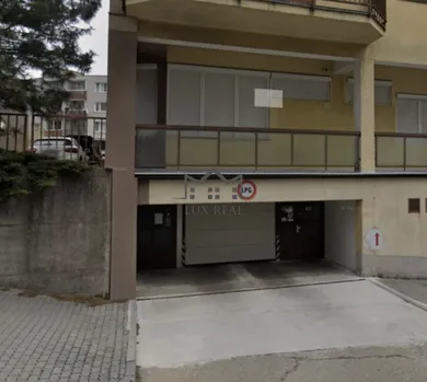 Na predaj objekt, 16 m², Bratislava-Karlova Ves, Hlaváčikova