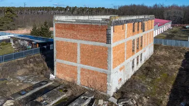 Na predaj objekt, 162 m², Sekule