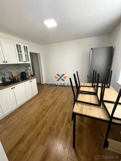 Na prenájom 2-izbový byt, 48 m², Humenné, Laborecká