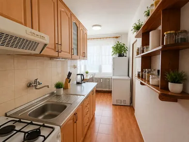 Byty na prenájom 3-izbový, Brezno · €600