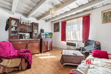 Na predaj 3-izbový dom, 70 m², Maňa, Legionárska