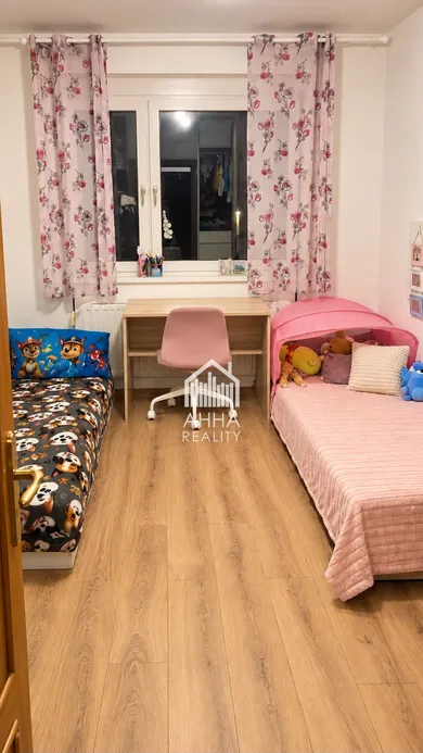 Na predaj 3-izbový byt, 72 m², Bratislava-Petržalka