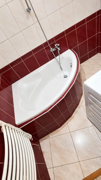 Na predaj 1-izbový byt, 35 m², Banská Bystrica, Sládkovičova
