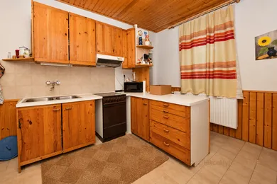 Na predaj 2-izbový dom, 86 m², Feketeerdő