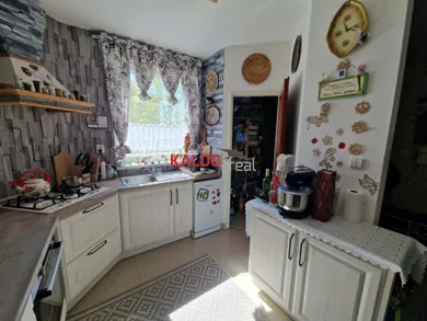 Na predaj 4-izbový byt, 85 m², Trnava, Ulica Štefana Moyzesa