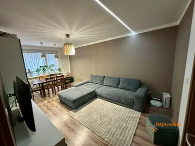 Na predaj 3-izbový byt, 65 m², Sereď, Námestie Slobody