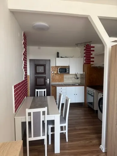 Mieszkania na wynajem, 1-pokojowe, Bratislava-Vrakuňa · €650